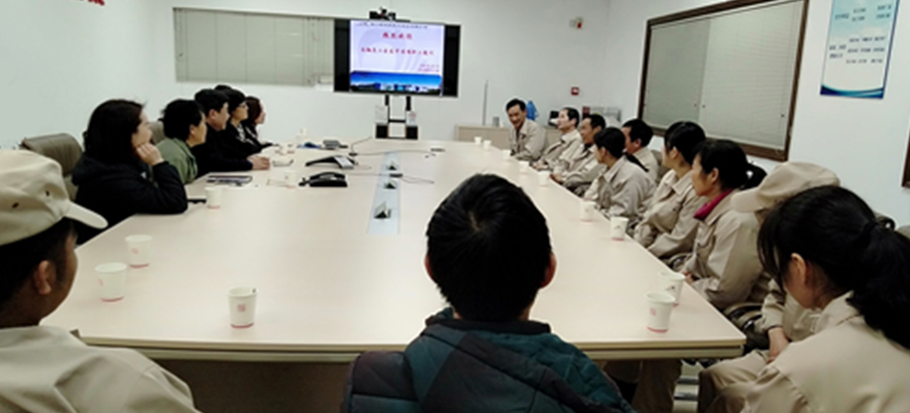 總工會慰問困難職工(圖1) 總工會慰問困難職工(圖1)