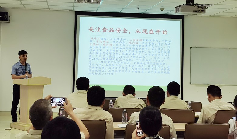 "綠色環保 健康上?！迸嘤栕哌M南亞新材(圖2)