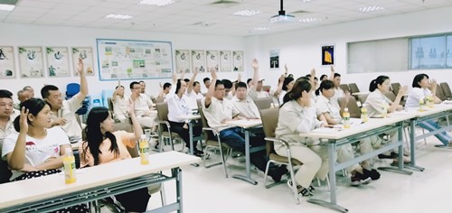 南亞新材四屆九次職工代表大會順利召開(圖4) 南亞新材四屆九次職工代表大會順利召開(圖4)